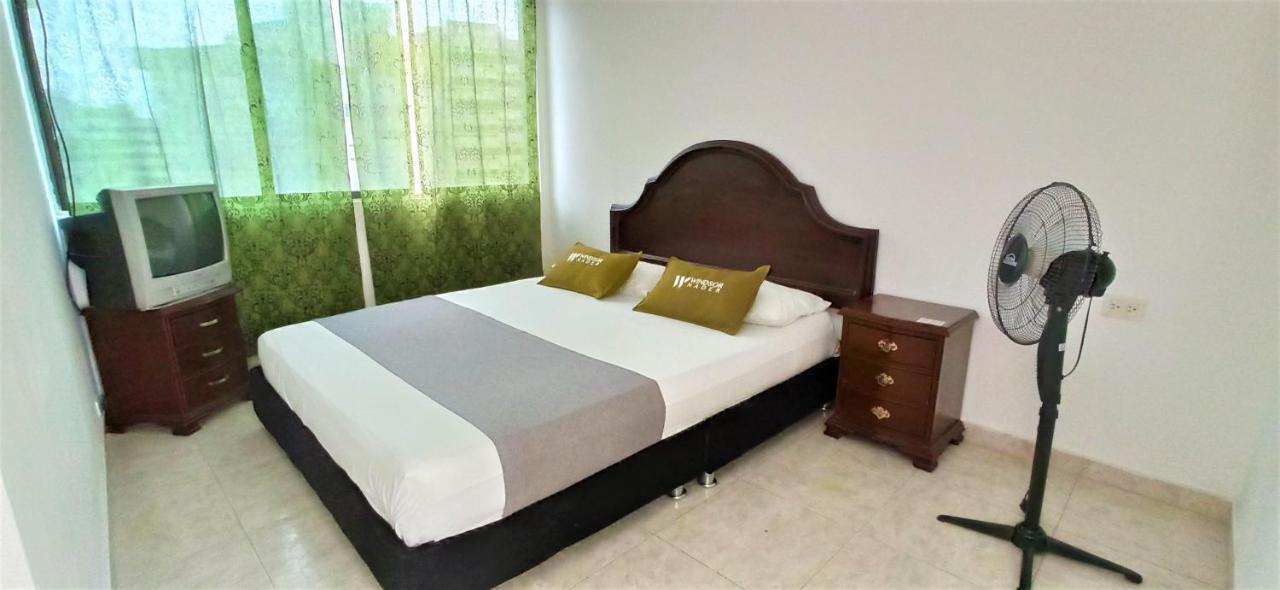 Hotel Windsor Plaza - Downtown קאלי מראה חיצוני תמונה
