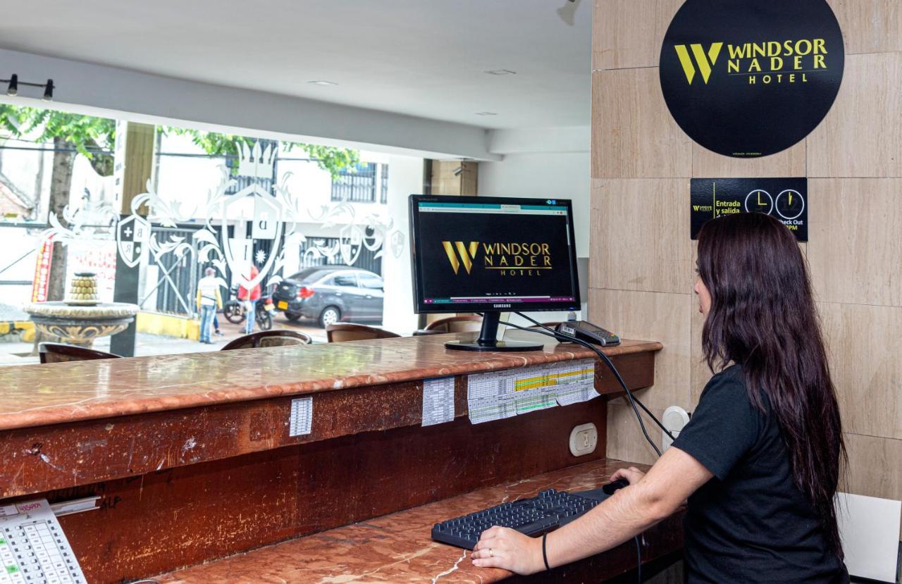 Hotel Windsor Plaza - Downtown קאלי מראה חיצוני תמונה