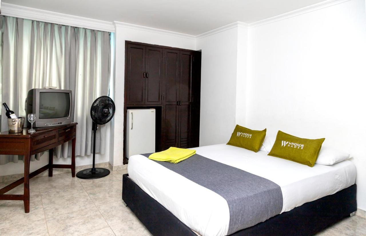 Hotel Windsor Plaza - Downtown קאלי מראה חיצוני תמונה