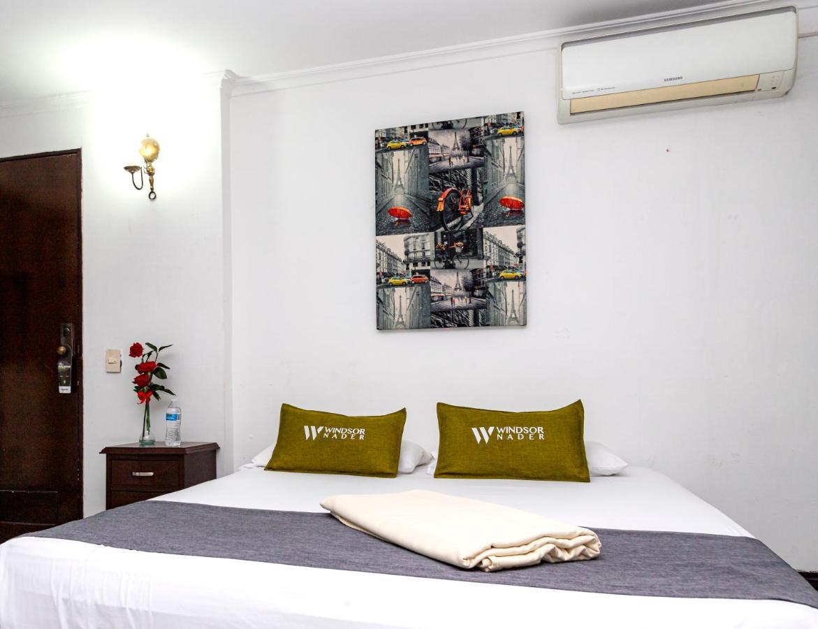 Hotel Windsor Plaza - Downtown קאלי מראה חיצוני תמונה
