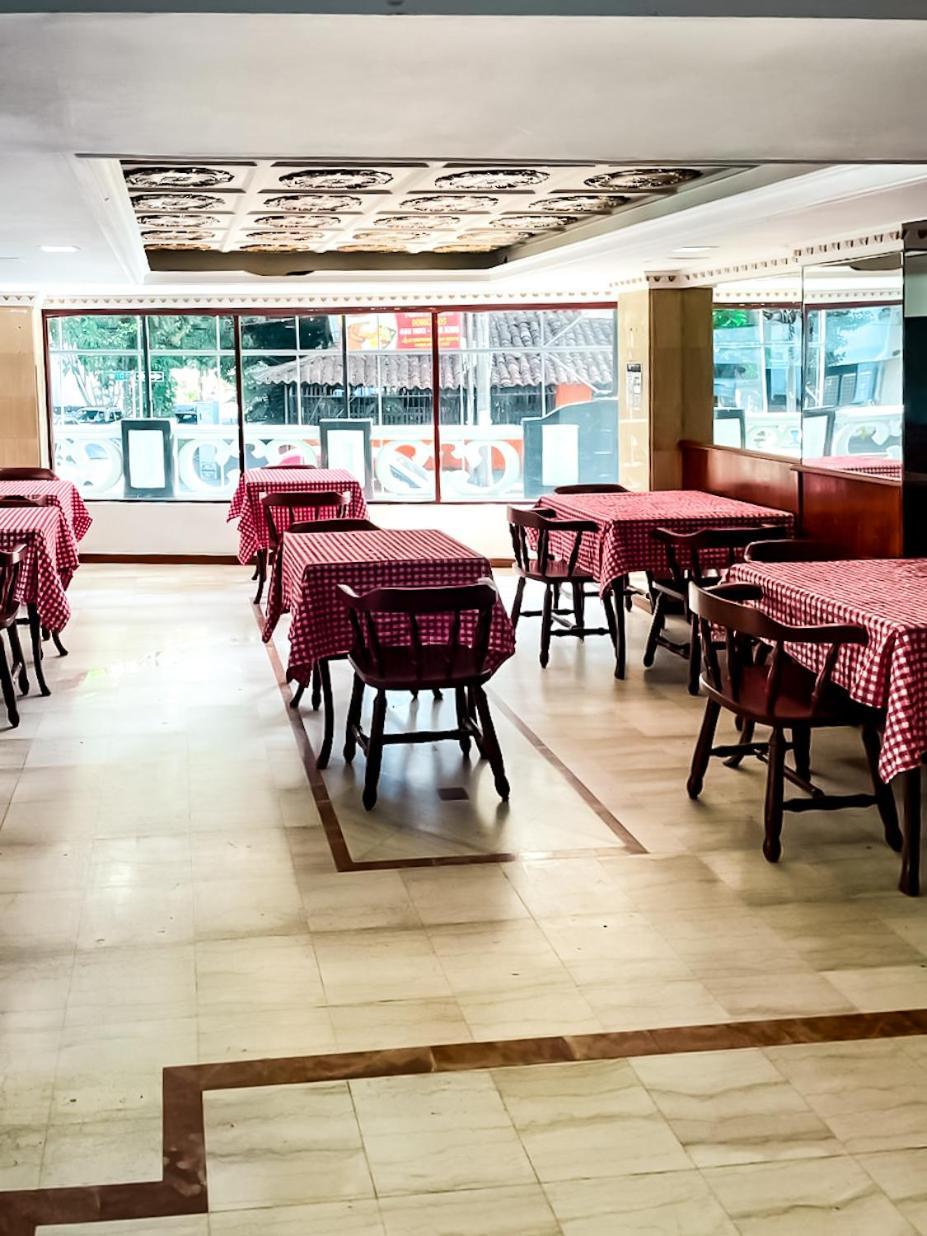Hotel Windsor Plaza - Downtown קאלי מראה חיצוני תמונה