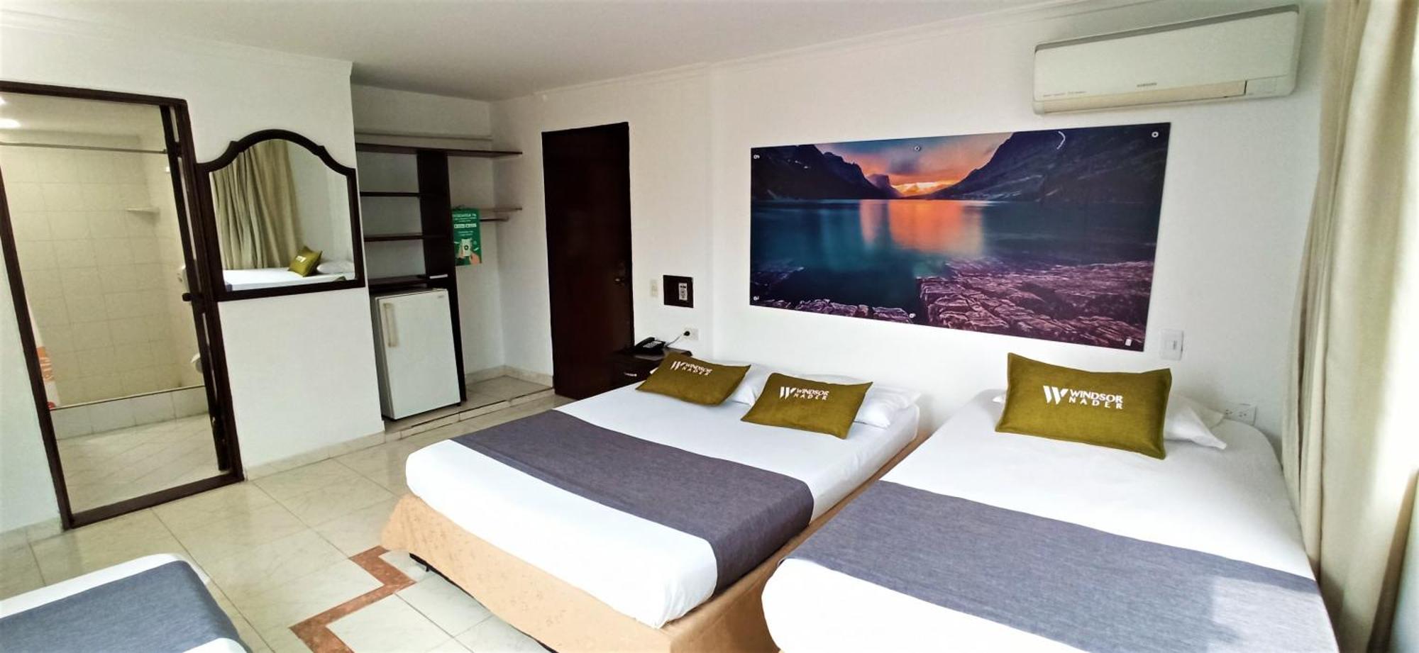 Hotel Windsor Plaza - Downtown קאלי מראה חיצוני תמונה